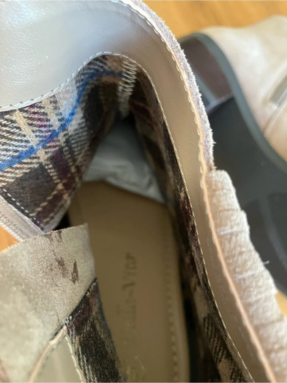 Bella Vita suede ankle